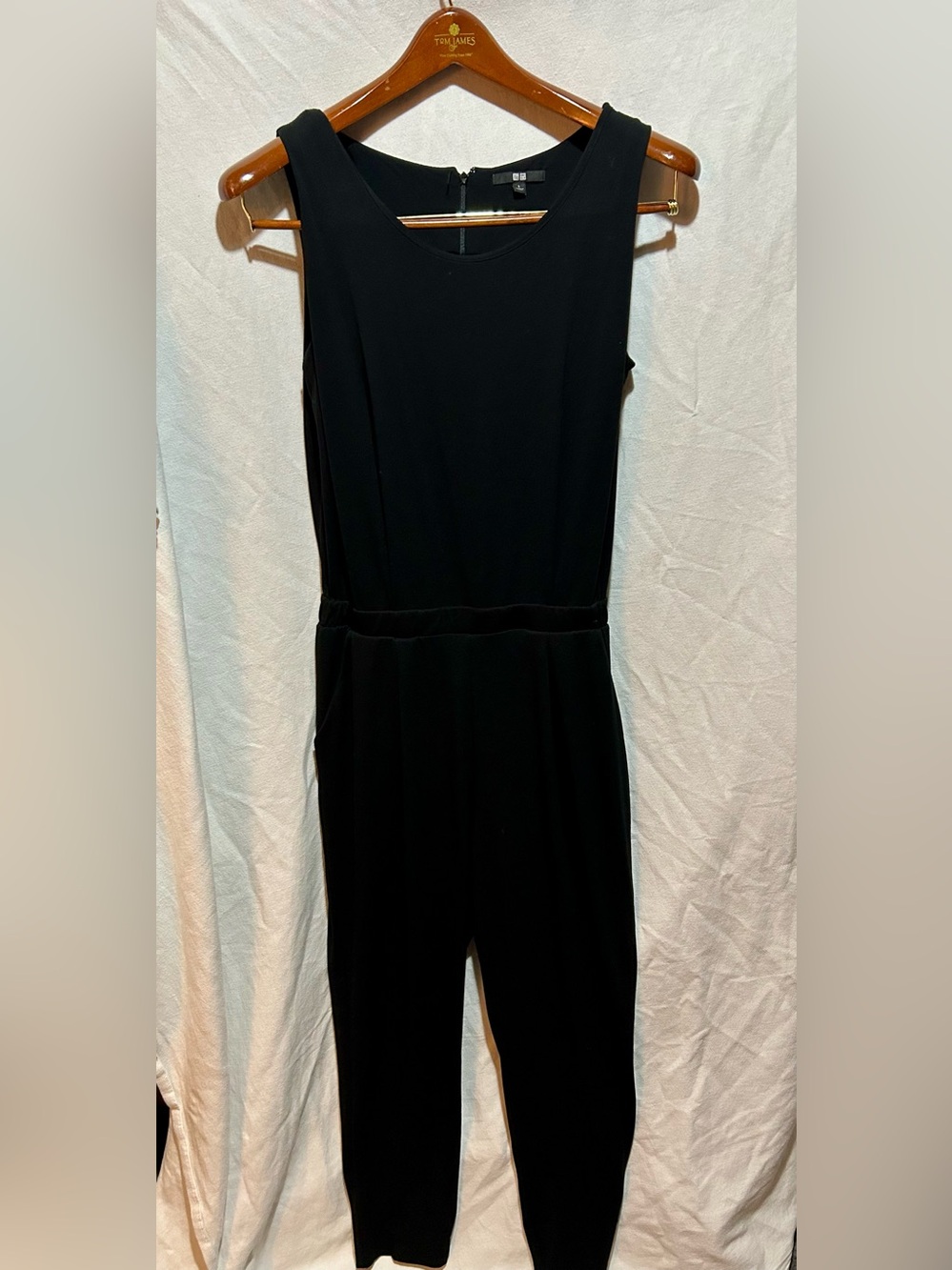 Uniqlo Black Sleeveless Jumpsuit Size L Scoop Neck Back Zip